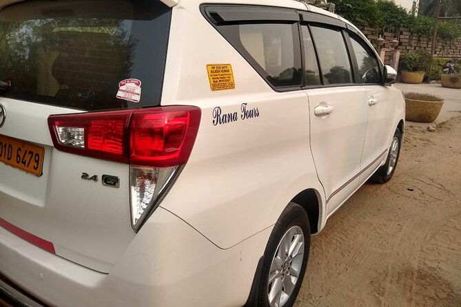 Taj Mahal Day Tour with Private Car and Driver from New Delhi - The Journey Begins: Easy, Punctual Pickup and Transport