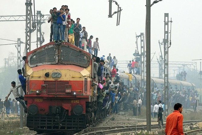 Taj Mahal Tour By Train With 5 Star Hotel Lunch - Seamless and Guided Tour of Agra’s Highlights