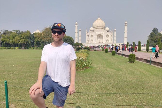 Taj Mahal Tour - The Taj Mahal: A Must-See UNESCO World Heritage Site