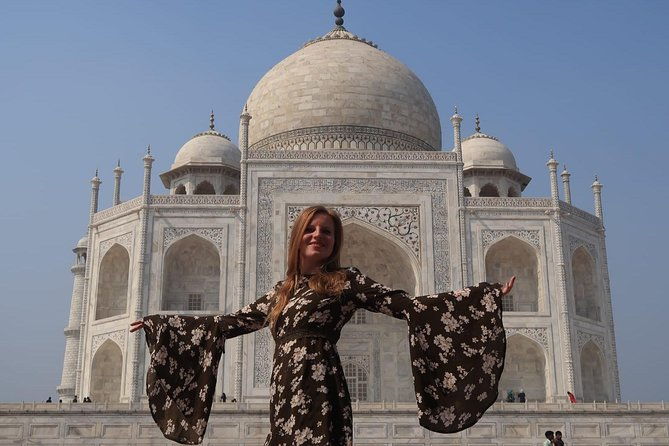 TajMahal And Agra Fort Same Day Tour from Delhi by Car - Transportation and Guides: Why They Matter