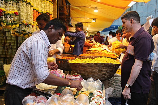 The Colourful Early Morning Tour - A Close Look at the Itinerary  