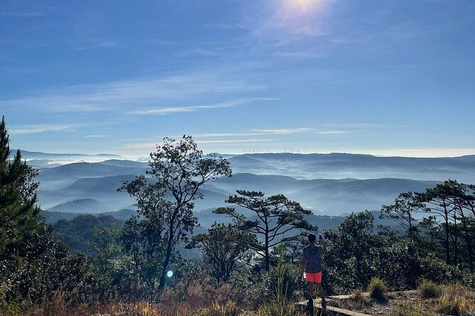 Trekking Pinhet - SUP/ Kayak at Tuyen Lam lake - A Full Breakdown of What to Expect