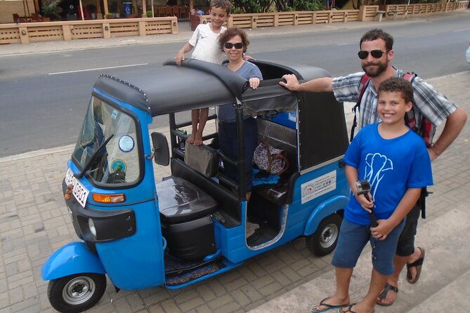 Tuk Tuk Tour Colombo: Sightseeing, Entry Fees & Food Included - FAQs