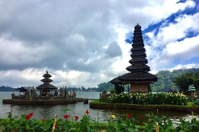 Ulun Danu Temple, Handara Gate, Wanagiri And Banyu Mala Waterfall - Authentic Experiences From Travelers