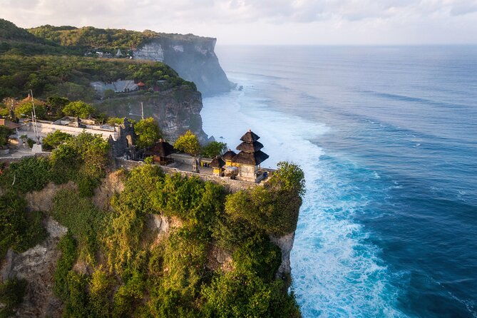 Uluwatu Temple, Beaches and Southern Bali Tour - Uluwatu Temple: A Sacred Cliffside Wonder