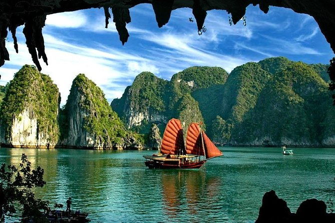 VIP Ha Long Bay 6 hour FUJI cruise with latest luxury cruise ship + limousine + highway + dinner for Japanese only - What Makes the Experience Special