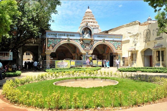 Visit Brihadeeswara Temple, Saraswati Library, Palace And Gallery In Thanjavur - Exploring Thanjavur’s UNESCO Heritage Sites