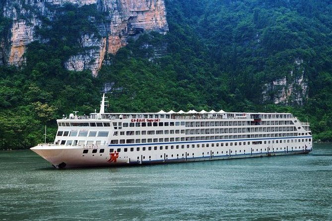 Yangtze River Cruise from Chongqing to Yichang Downstream in 4 Days 3 Nights - What You Get for the Price