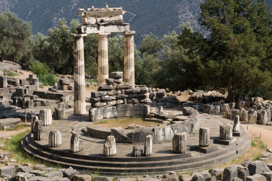 3-day classical Spanish guided tour in Peloponesse & Delphi - Frequently Asked Questions