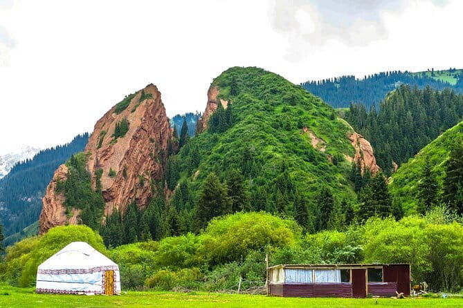 3 Day Issyk Kul Lake Experience with Yurt Stay and Eagle Show - Exploring the 3-Day Issyk-Kul Lake Experience with Yurt Stay and Eagle Show