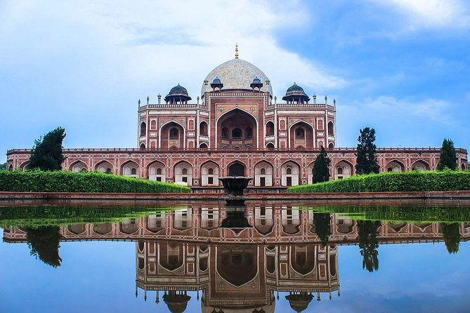 1 Day Delhi and 1 Day Agra Tour From Delhi with Taj Mahal - FAQ
