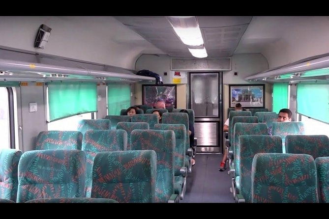 1 Day Taj Mahal Tour & Agra Fort by Gatimaan Express From Delhi - Exploring Agra Fort: Mughal Grandeur