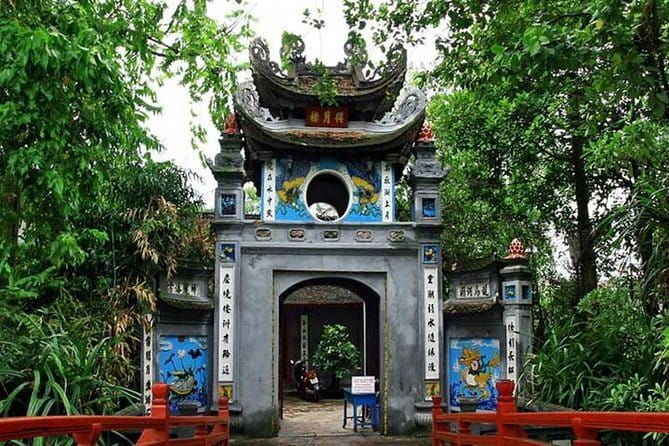 1 night cruise selection over Halong, Bai Tu Long or Lan Ha Bay - Who Should Consider This Tour