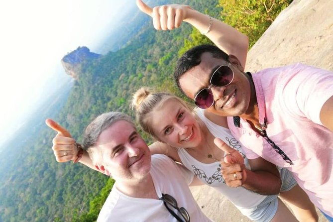10 Days Tour in Sri Lanka (Hotels with Breakfast & Luxury Car) - Who Will Love This Tour?