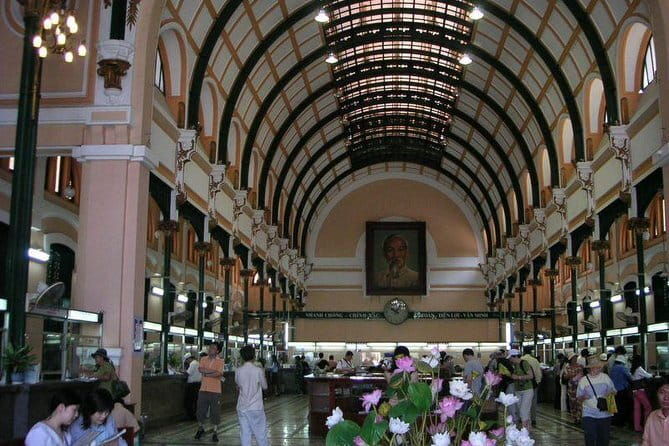 2.5 Hour City Ride of Saigon By Open Army Jeep - Who Will Love This Tour?  