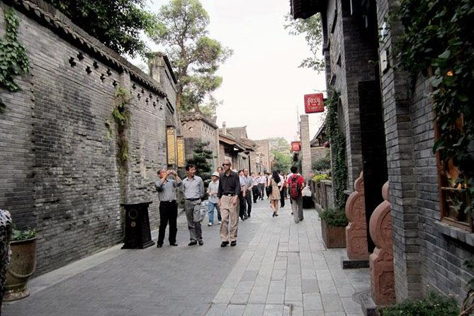 2-Day Private Chengdu Panda Tour - Practical Considerations