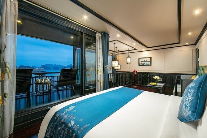 2D1N Bai Tu Long Bay on Luxury Wooden Junk - Is This Tour Right for You?