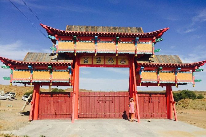 2D,1N Gobi desert and Old city Kharkhorum stay with Nomadic family - Authentic Experiences in Mongolia’s Landscape
