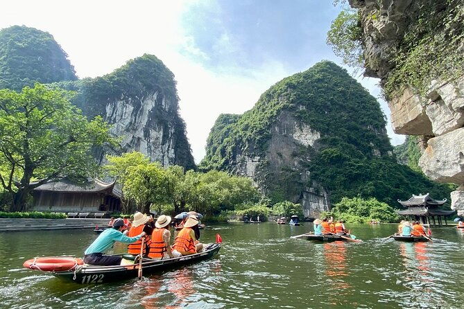 2Day-1Night: Hanoi-Ninh Binh-Ha Long Bay-Overnight in Tam Coc - FAQs
