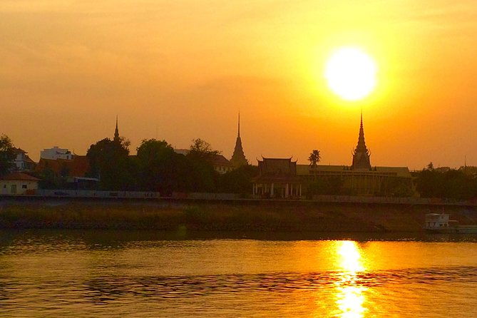 2hours Private Sunset Cruise with unlimited beer, soft drinks and Tour guide - Why This Cruise Works