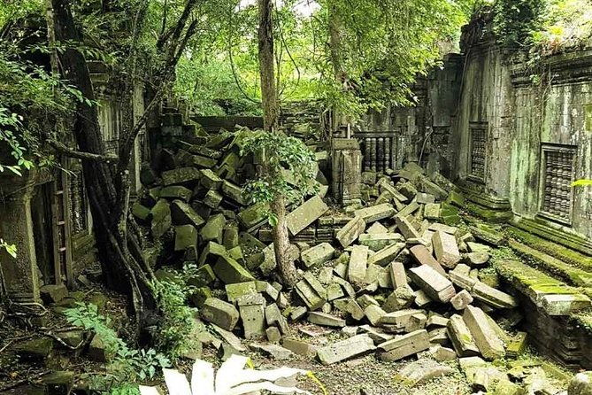 3 day private tour: Angkor,waterfall,Beng Mealea,floating village,Banteay srei. - The Sum Up