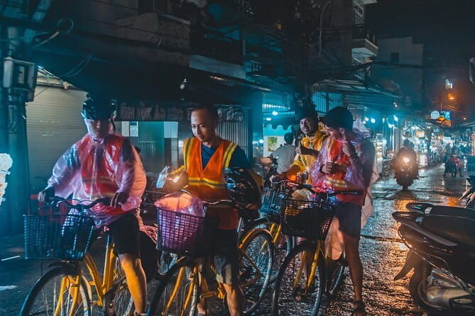 3 Hours Cycling Street Food Night Ride in Ho Chi Minh City - Who Will Love This Tour?