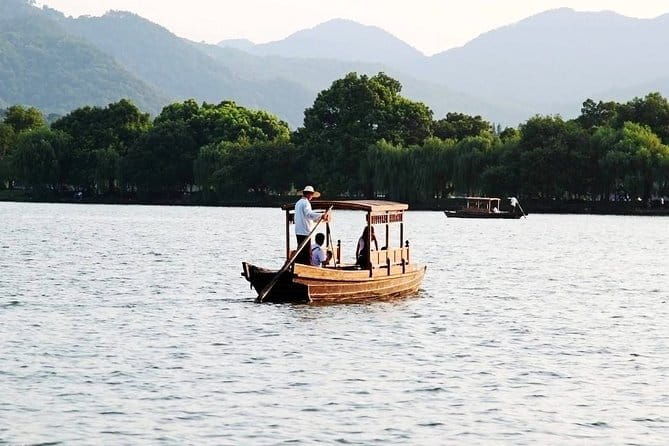 4-Hour Hangzhou Highlights Tour of Lingyin Temple and West Lake - Practical Details