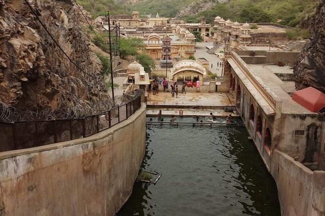 5 Day Golden Triangle Tour - Delhi Agra Jaipur Tour - Day 4: Discovering Jaipurs Pink City