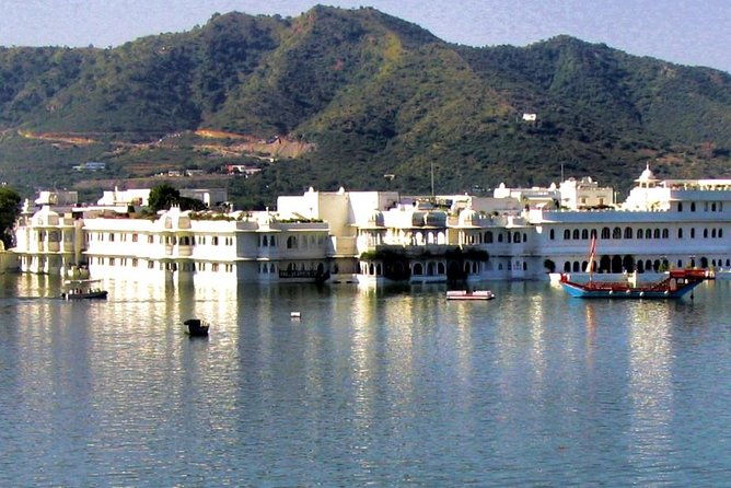 6 Days Golden Triangle Tour with Udaipur : Delhi, Agra, Jaipur - Day 6: Farewell with a Royal Touch