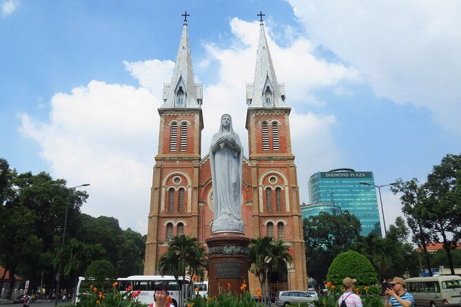 9-Day Vietnam Private Tour to Ho Chi Minh, Hoi An, Hue, Hanoi and Ha Long Bay - FAQs
