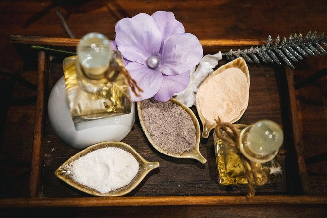 90 mins of Relaxing Foot and Back with thai balm or Oil - The Itinerary in Detail
