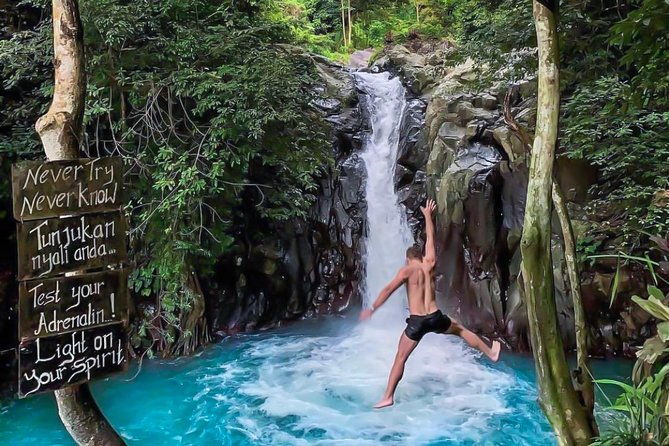 All Inclusive : Jumping Sliding at Aling- Aling Waterfall - Handara Gate - Lunch - The Iconic Handara Gate