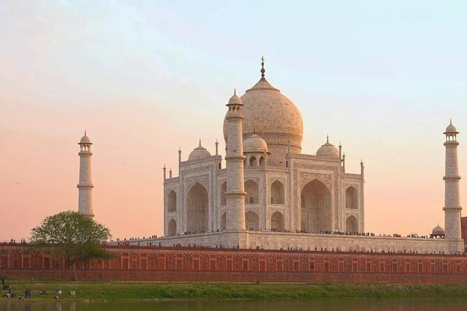 All Inclusive Taj and more sights on One day Guided Trip - What’s Not Included  