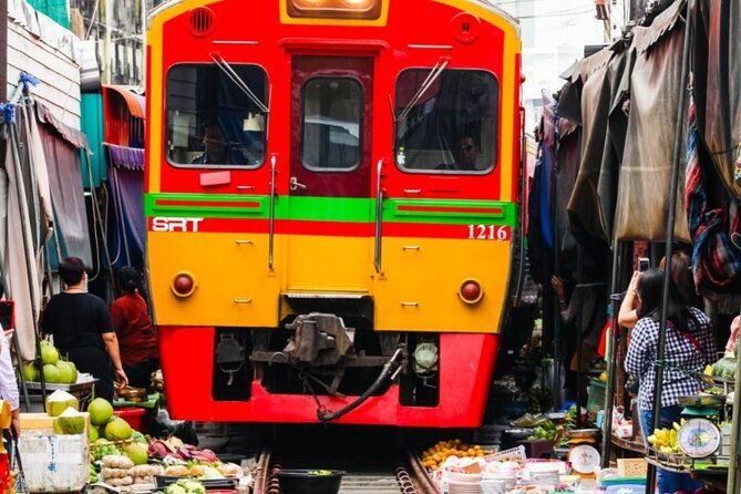 Amphawa Floating Market and Maeklong Train Market Tour - The Experience: Pros and Cons