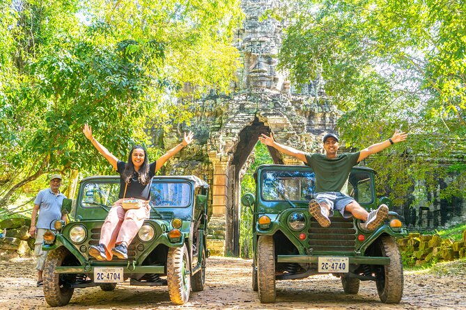 Angkor Sunrise Jeep Tour - Inclusive Breakfast & Lunch - Who Should Consider This Tour?