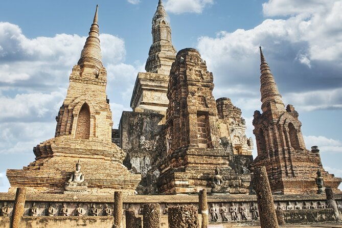 Ayutthaya Landmark Tour for Floating Market & Famous Temples - The Practical Side: What Travelers Should Know