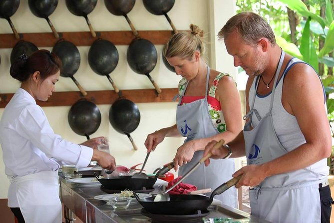 Baan Hongnual: Authentic Thai Cooking & Market Experience - Who Should Book This Tour?