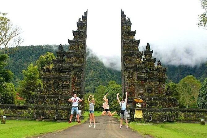Bali Private Tour: Ulun danu Temple, Iconic Handara Gate & Tanah lot sunset. - The Value for Money