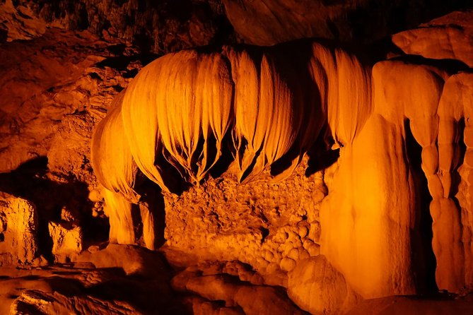 Ban Gioc Waterfall 2D1N From Hanoi Including Nguom Ngao Cave - Who Will Love This Tour?