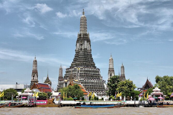Bangkok Best Two Temples Emerald & Reclining Buddha + GrandPalace - FAQ