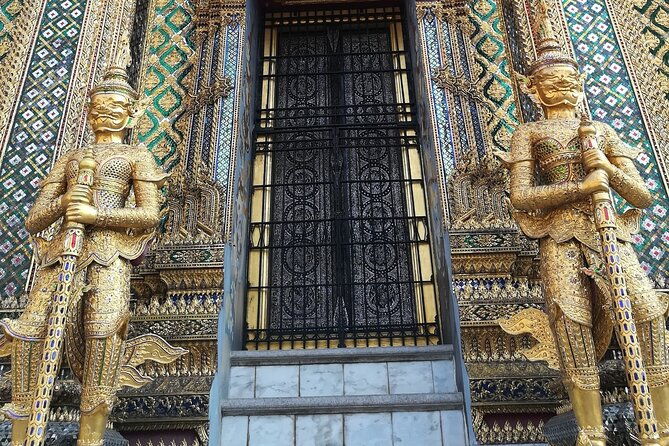 Bangkok Grand Palace and Emerald Buddha Tour - FAQ