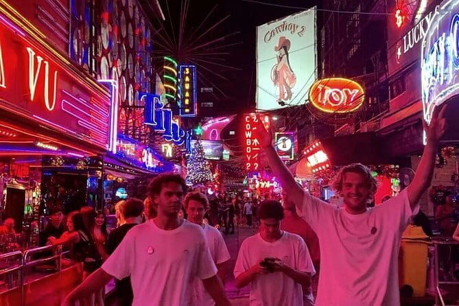 Bangkok: Rooftops, Clubs & Go Gos-Soi Cowboy, Nana Plaza, Soi 11 - Who Will Love This Tour?