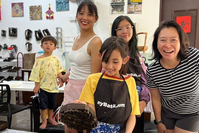 Batik Bag Painting Workshop by myBatik - Who Will Love This Experience?
