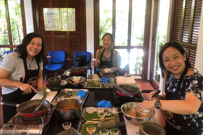 Blue Elephant Thai Cooking Class with Market Tour in Phuket - The Experience’s Strengths and Weaknesses
