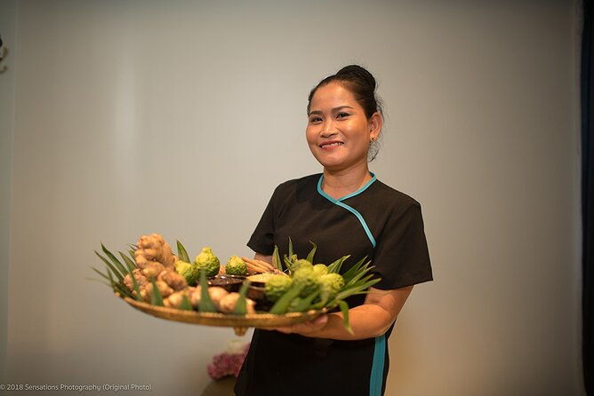 Body Scrub Special Treatments - The Arrival and Welcome