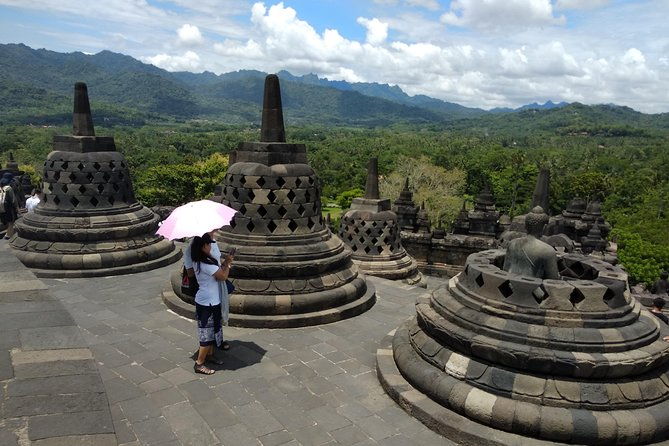 Borobudur Sunrise from Setumbu Hill and Great temples tour - Visiting Prambanan: A Hindu Temple Exquisite in Design