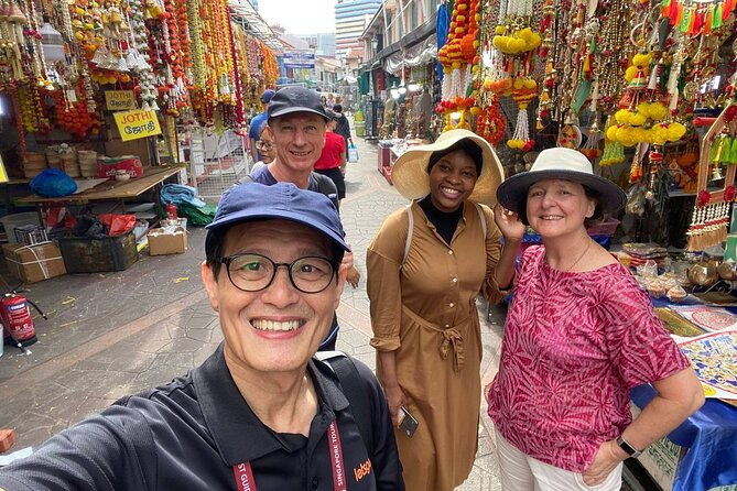 Chinatown, Little India, Kampong Gelam City Highlights Tour - The Guides: Knowledge and Personal Touch