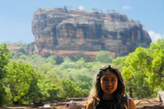 Day Trip To Sigiriya & Dambulla Temple with Free Sri Lankan Lunch - Authenticity and Insights from Reviewers
