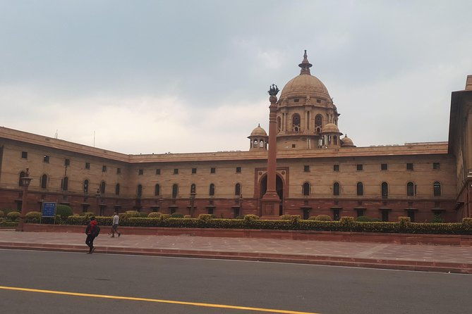 Delhi: Old & New Delhi full Day Private tour with Guided Tour - FAQs