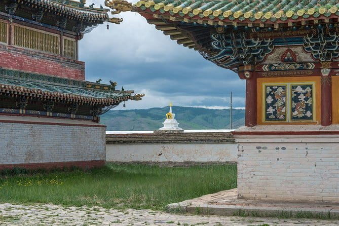 Essence of Mongolia 5 Days - Natural Wonders and Deserts at Elsen Tasarkhai